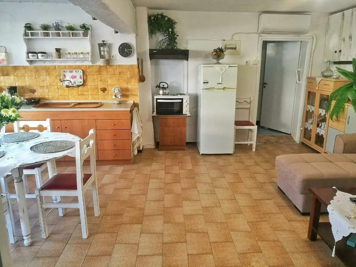 Katy'S House Center Apartment Neos Marmaras Greece